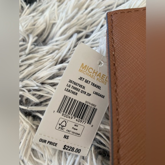 NWT Michael Kors Brown Wallet - Picture 2 of 6